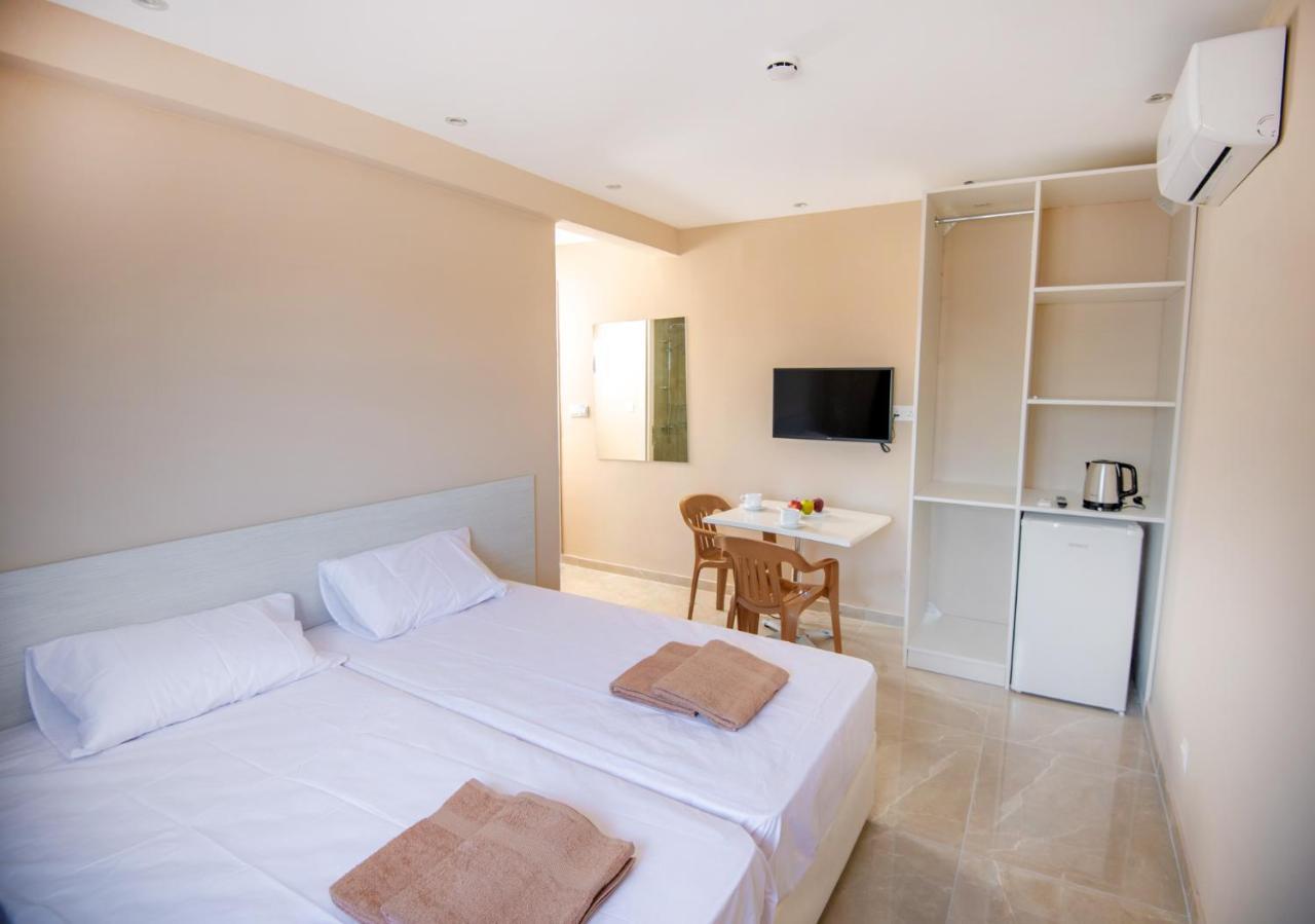 Marisa Napa Suites Ajia Napa Zewnętrze zdjęcie